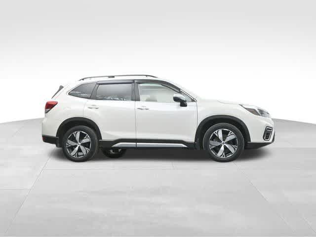 Photo of 2021 Crystal White Pearl Subaru Forester