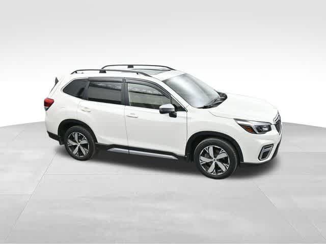 Photo of 2021 Crystal White Pearl Subaru Forester