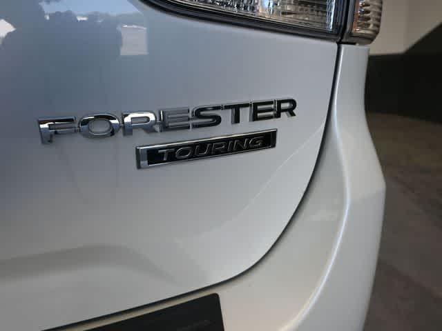 Photo of 2021 Crystal White Pearl Subaru Forester
