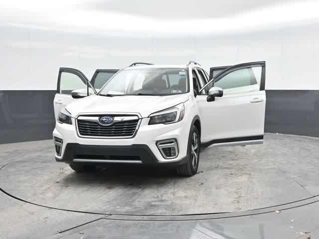 Photo of 2021 Crystal White Pearl Subaru Forester