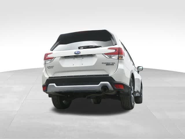 Photo of 2021 Crystal White Pearl Subaru Forester
