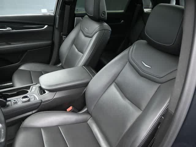 Photo of 2021 Wilder Metallic Cadillac XT5