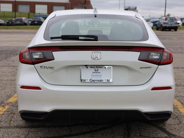 Photo of 2024 White Honda Civic