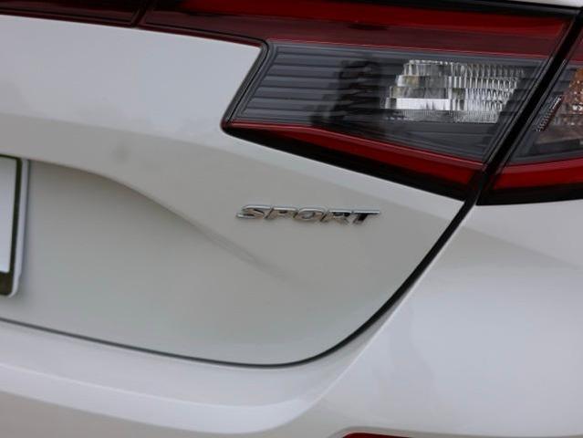 Photo of 2024 White Honda Civic