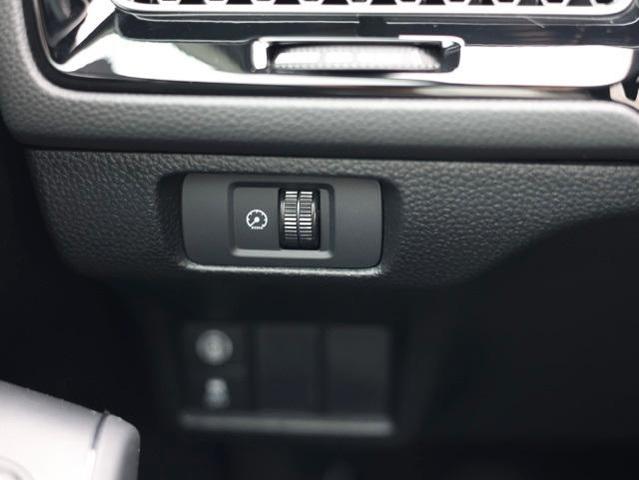Photo of 2024 White Honda Civic