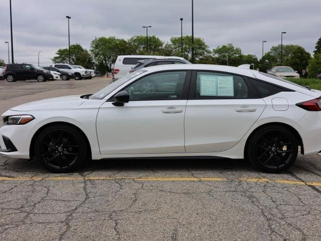 Photo of 2024 White Honda Civic