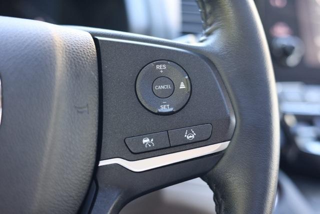 Photo of 2023 White Honda Odyssey