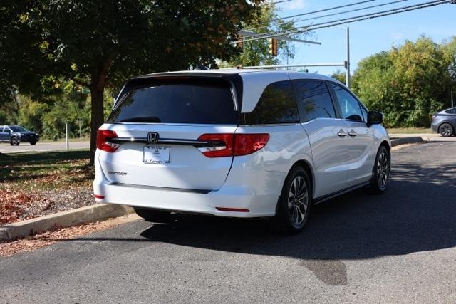 Photo of 2023 White Honda Odyssey
