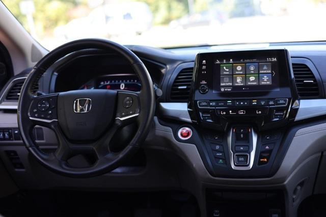 Photo of 2023 White Honda Odyssey