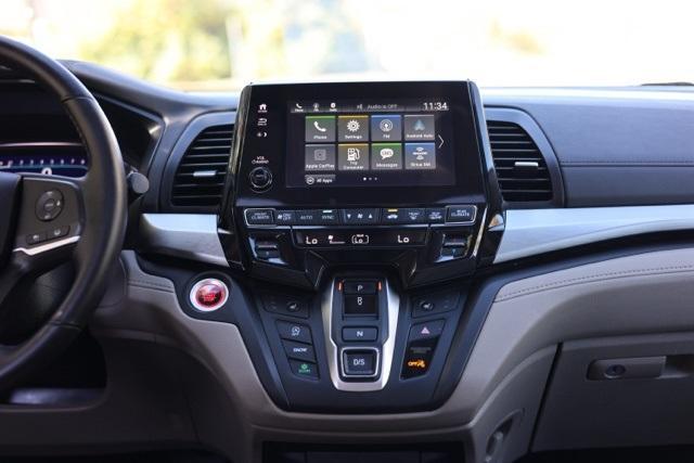 Photo of 2023 White Honda Odyssey