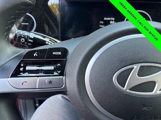 Photo of 2025 Red Hyundai ELANTRA