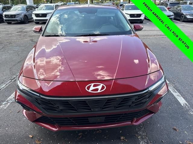 Photo of 2025 Red Hyundai ELANTRA