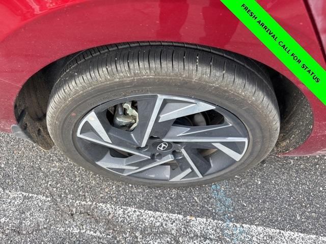 Photo of 2025 Red Hyundai ELANTRA