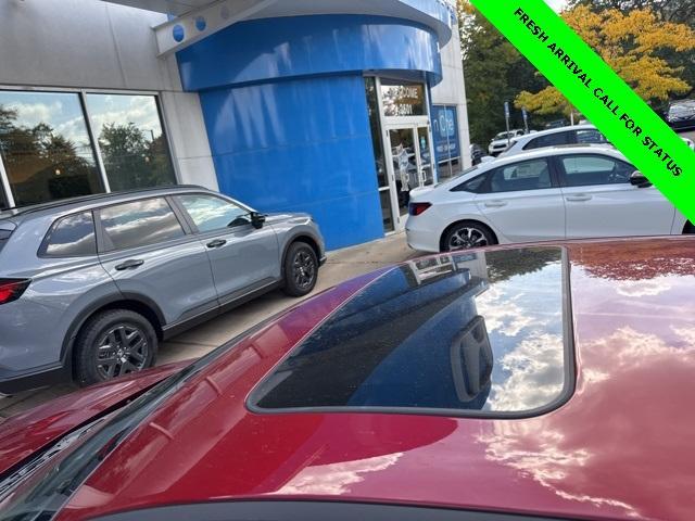 Photo of 2025 Red Hyundai ELANTRA
