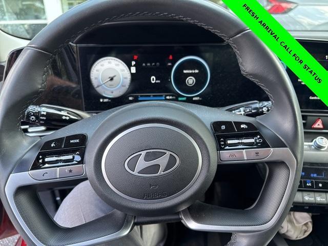 Photo of 2025 Red Hyundai ELANTRA