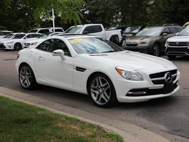 Photo of 2015 White Mercedes-Benz SLK-Class
