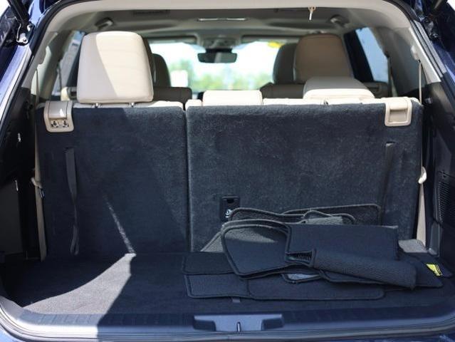Photo of 2022 Blue Toyota Highlander