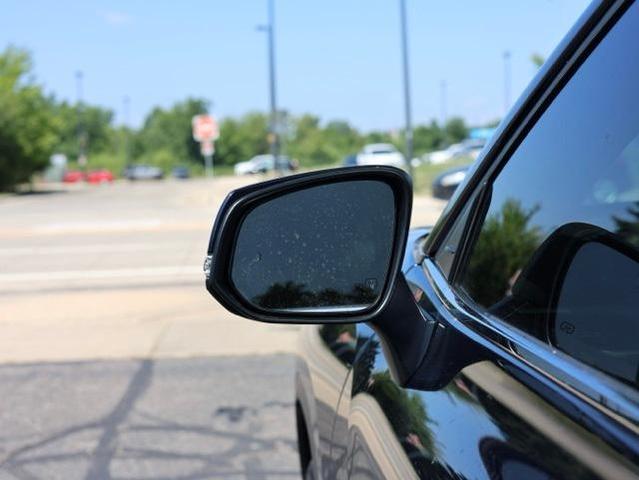 Photo of 2022 Blue Toyota Highlander