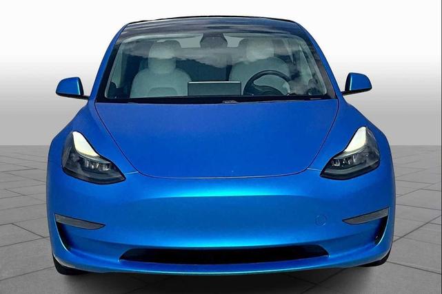 Photo of 2021 Deep Blue Metallic Tesla Model 3