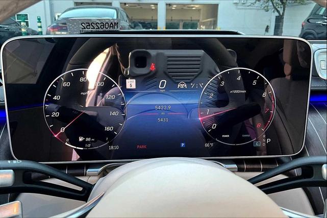 Photo of 2021 designo Patagonia Red Mercedes-Benz Maybach S 580