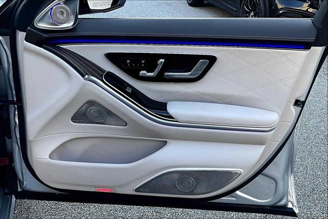 Photo of 2021 designo Patagonia Red Mercedes-Benz Maybach S 580