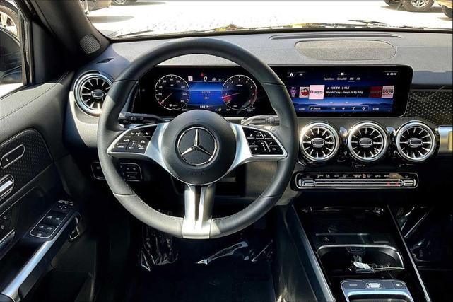 Photo of 2024 Night Black Mercedes-Benz GLB 250