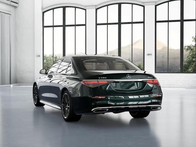 Photo of 2026 989/Emerald Gre Mercedes-Benz S-Class
