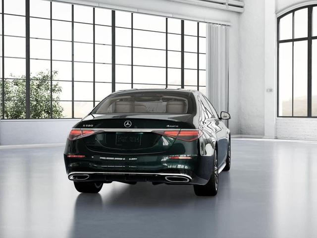 Photo of 2026 989/Emerald Gre Mercedes-Benz S-Class