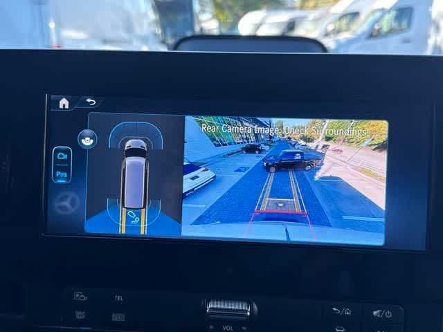 Photo of 2025 Arctic White Mercedes-Benz Sprinter 2500
