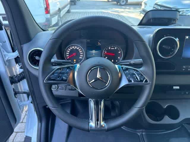 Photo of 2025 Arctic White Mercedes-Benz Sprinter 2500