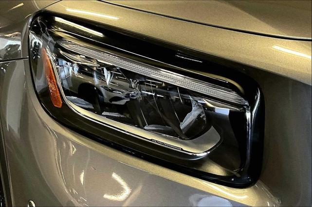 Photo of 2024 Mountain Grey Metallic Mercedes-Benz GLB 250