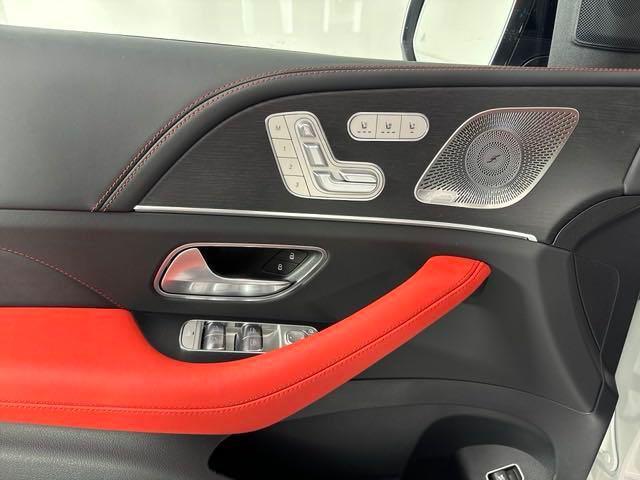 Photo of 2025 Polar White Mercedes-Benz AMG GLE 63