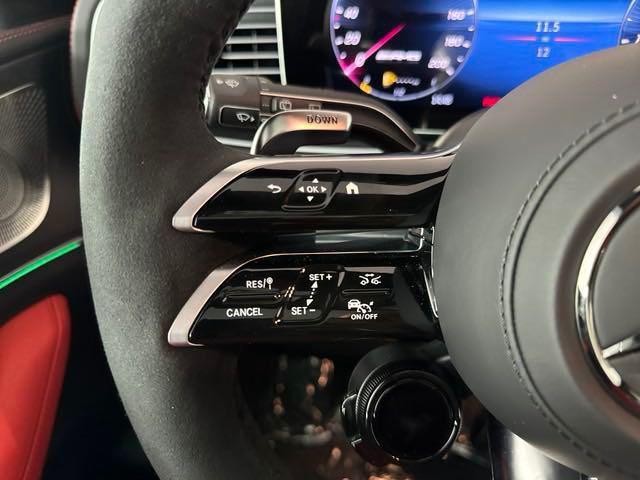 Photo of 2025 Polar White Mercedes-Benz AMG GLE 63