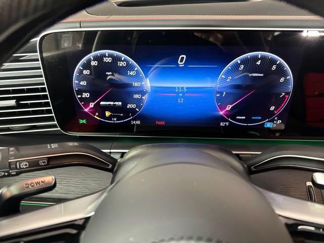 Photo of 2025 Polar White Mercedes-Benz AMG GLE 63
