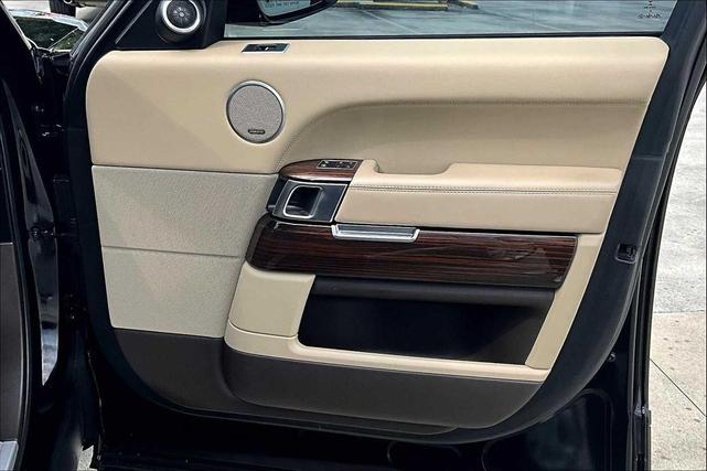 Photo of 2017 BLACK Land Rover Range Rover