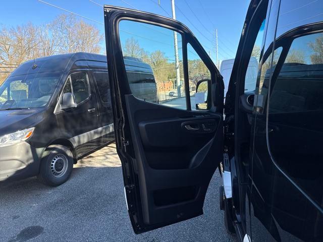 Photo of 2025 Obsidian Black Metallic Mercedes-Benz Sprinter 3500