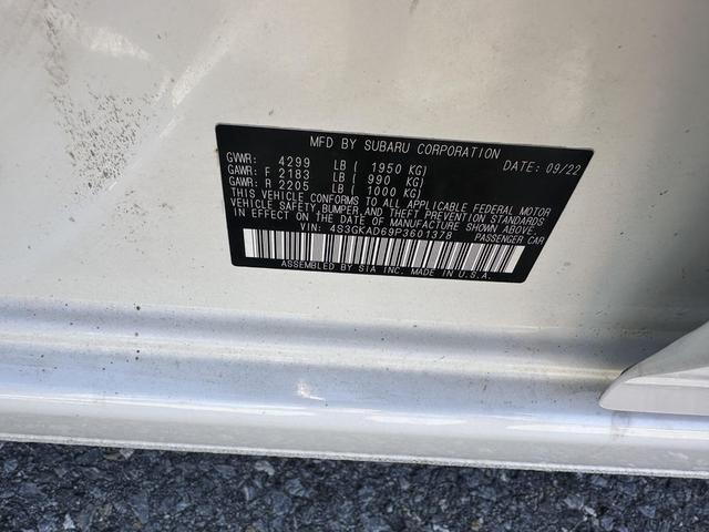 Photo of 2023 Crystal White Pearl Subaru Impreza