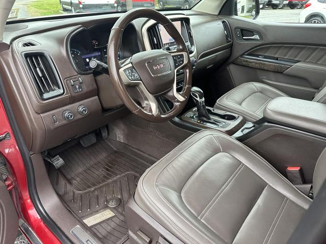 Photo of 2022 Cayenne Red Tintcoat GMC Canyon