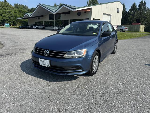 Photo of 2016 Silk Blue Metallic Volkswagen Jetta