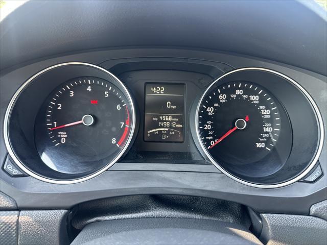 Photo of 2016 Silk Blue Metallic Volkswagen Jetta