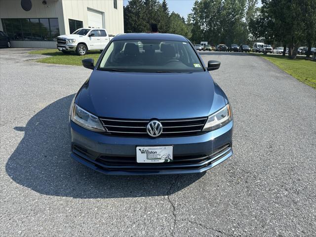 Photo of 2016 Silk Blue Metallic Volkswagen Jetta