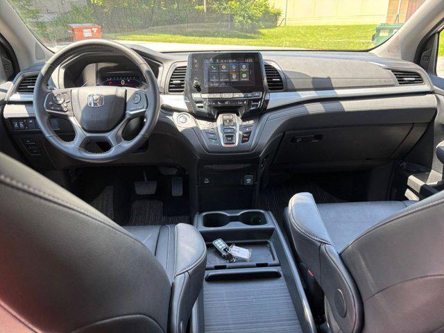 Photo of 2024 Modern Steel Metallic Honda Odyssey