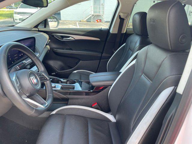 Photo of 2024 Summit White Buick Envision