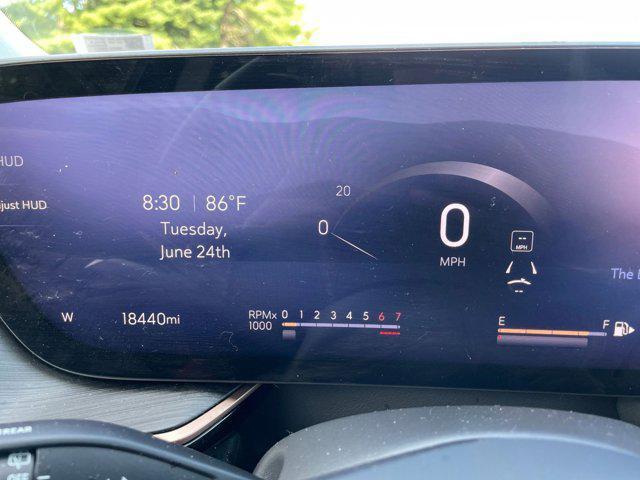Photo of 2024 Summit White Buick Envision