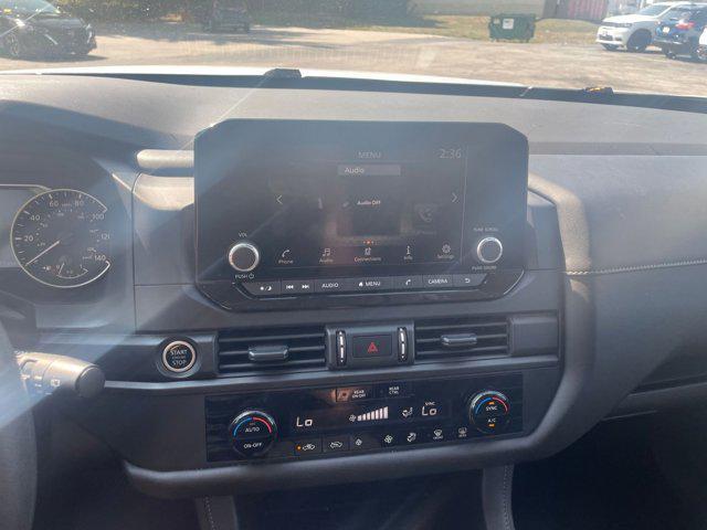 Photo of 2024 Brilliant Silver Metallic Nissan Pathfinder