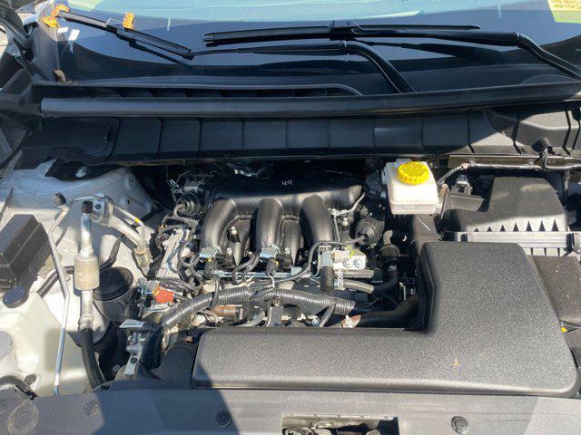 Photo of 2024 Brilliant Silver Metallic Nissan Pathfinder