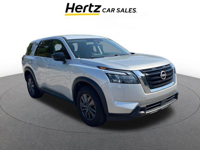 Photo of 2024 Brilliant Silver Metallic Nissan Pathfinder