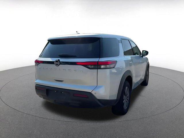 Photo of 2024 Brilliant Silver Metallic Nissan Pathfinder
