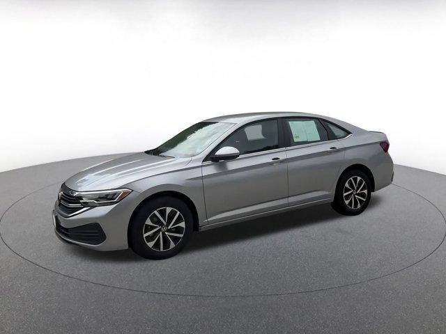 Photo of 2024 Pyrite Silver Metallic Volkswagen Jetta