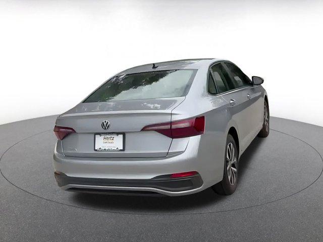 Photo of 2024 Pyrite Silver Metallic Volkswagen Jetta